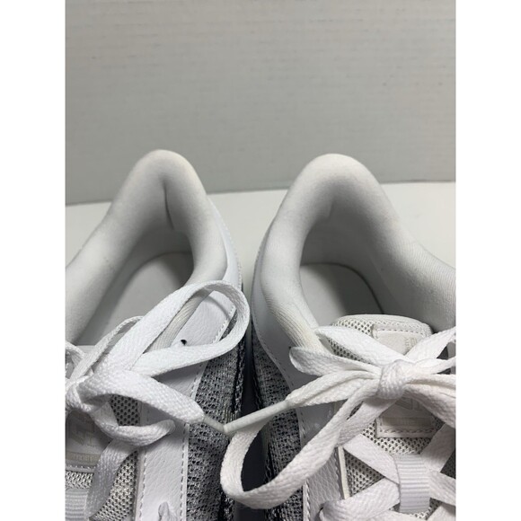 Nike GT Hustle Academy White Wolf Grey FJ7791-100 Men Shoe Size 13 US - Picture 11 of 11